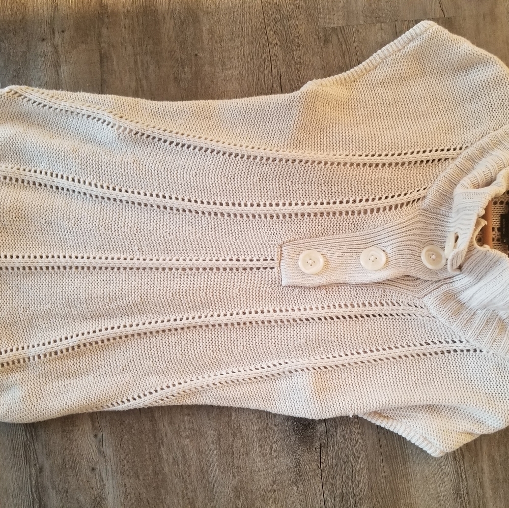 BCBG sweater